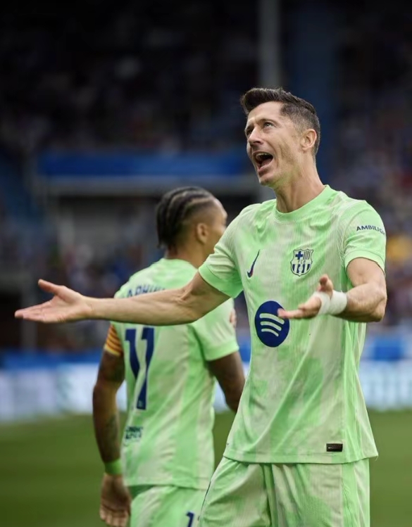 西甲积分榜上赛季(西甲上赛季积分榜排名)