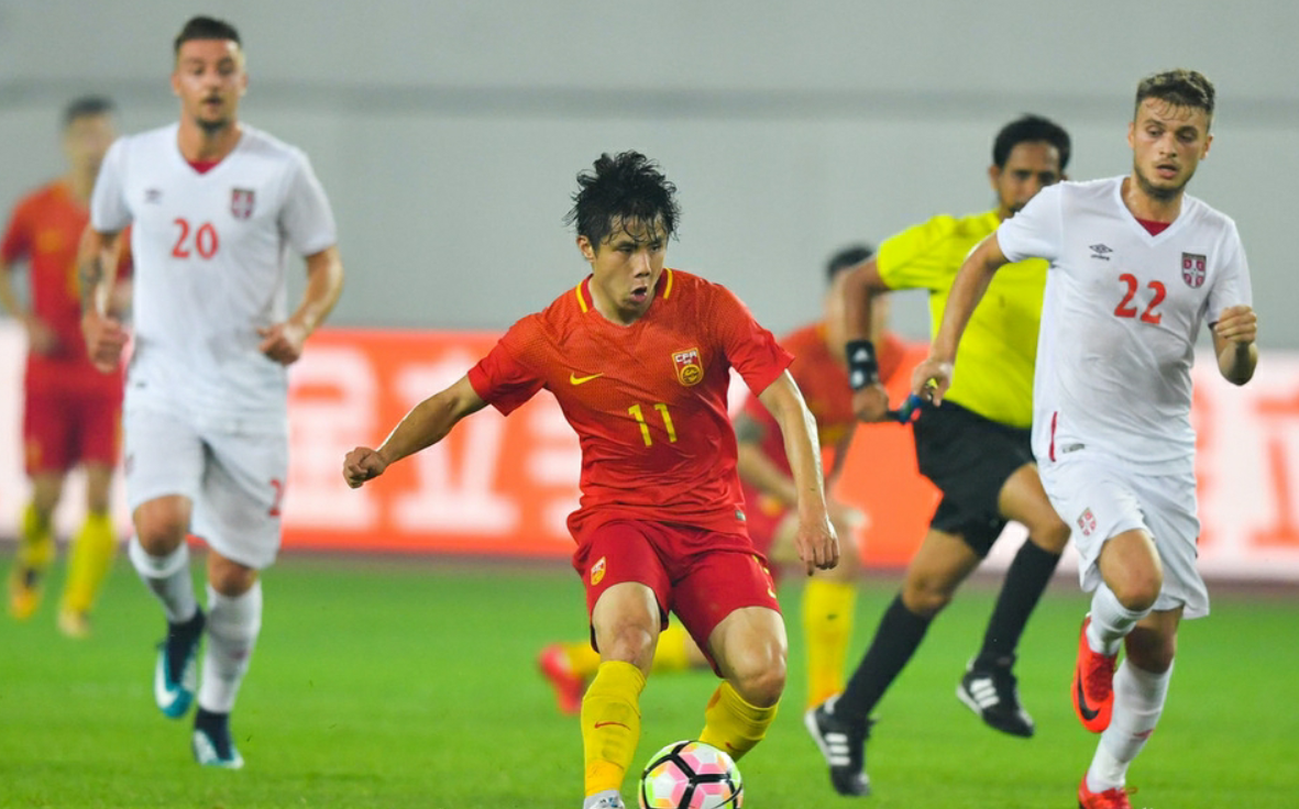 肖塔尔传球(梅尔滕斯网球)