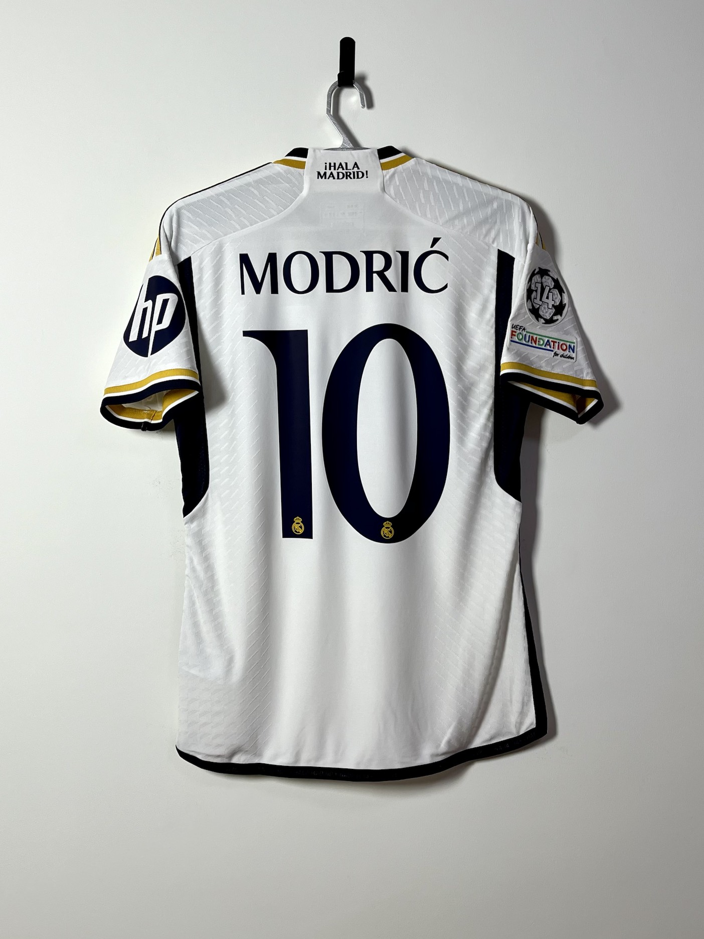 竞彩网-皇家马德里球员大名单和球衣号的简单介绍