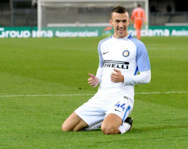 意甲边锋过人教学(意甲边锋过人教学视频全集) 意甲边锋过人教学(意甲边锋过人教学视频全集)